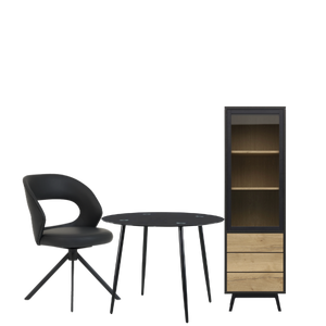 Schwarzer stuhl, Schwarzer Esstisch mit runder Platte und Schwarze Vitrine mit Holzdetails.